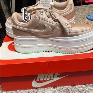 Nike Womens Vandal